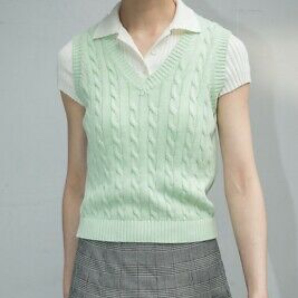 Brandy Melville Marlena Green Sweater Vest